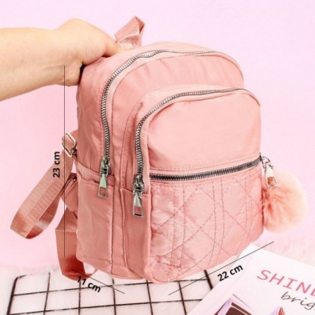 Mini Mochila Bolsa Feminina Matelassê Com Chaveiro Pompom