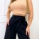 Calça Feminina Pantacourt Lisa Cintura Elástica Amarração