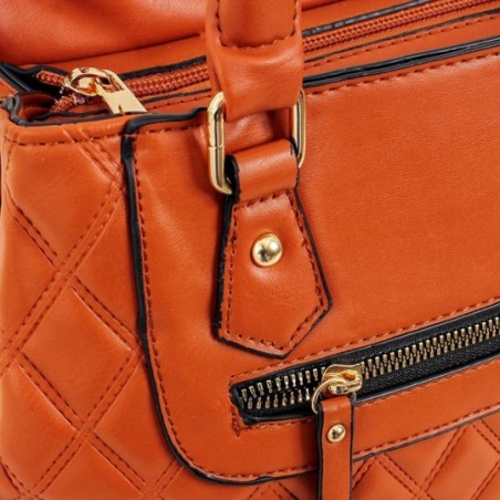 Bolsa Feminina Totem Estruturada Em Matelassê Alça Ombro