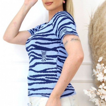 Blusa Feminina Com Estampa Animal Print Gola Redonda