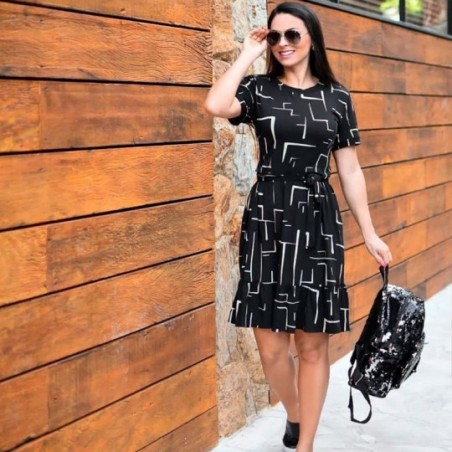 Vestido Feminino Rodado Com Cinto Manga Curta Estampa Variada
