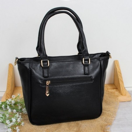 Bolsa De Ombro Pequena Com Detalhe Em Matelassê