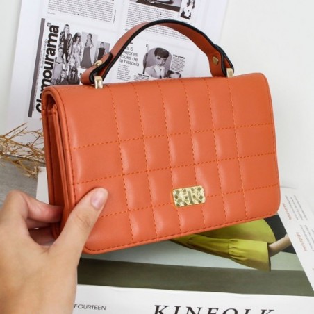 Bolsa Feminina De Mão Social Estruturada Em Matelassê - Compre Agora