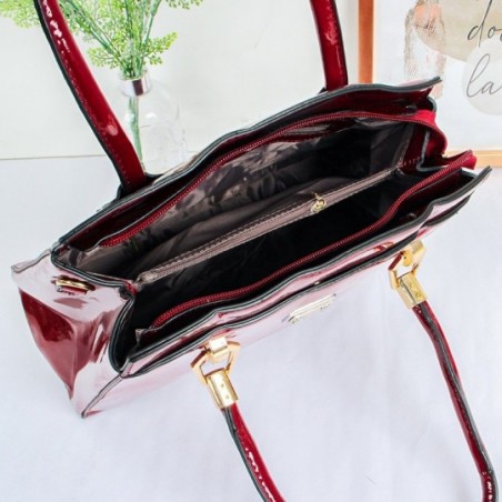 Bolsa Feminina Em Verniz Luxo Grande Sofisticada Detalhes Dourados