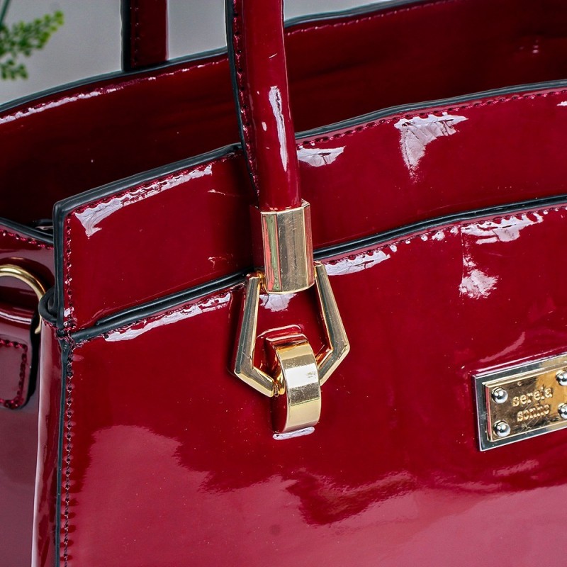 Bolsa Feminina Em Verniz Luxo Grande Sofisticada Detalhes Dourados