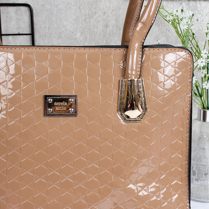 Bolsa De Ombro Em Verniz Quadrada Grande Luxo Com Matelassê