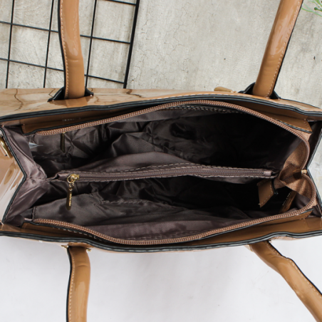 Bolsa De Ombro Em Verniz Quadrada Grande Luxo Com Matelassê