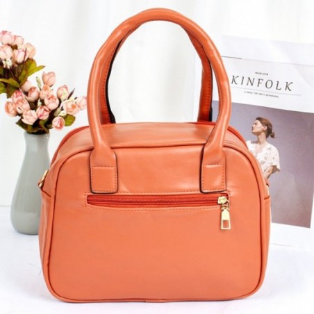 Bolsa Baú Feminina De Mão Com Alça Transversal Em Matelassê - Compre Agora!