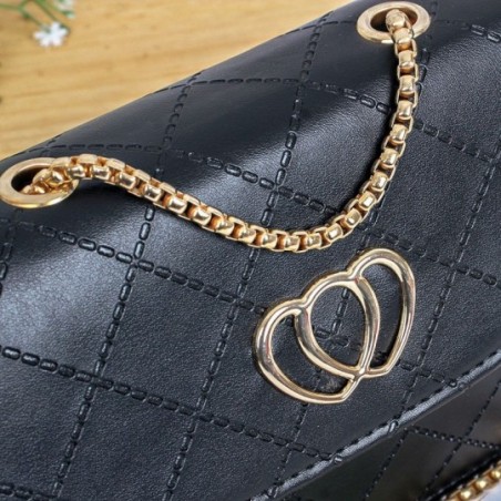 Bolsa Transversal Feminina Com Alça de Corrente Detalhe Coração - Compre Agora!
