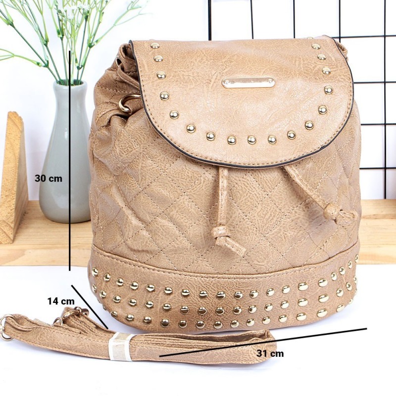 Bolsa Mochila Saco 2 Em 1 Feminina Com Matelassê Tachas Douradas