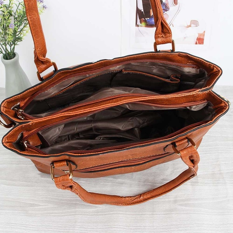 Bolsa De Ombro Feminina Casual Detalhes Em Spikes E Tressê - Compre Agora!