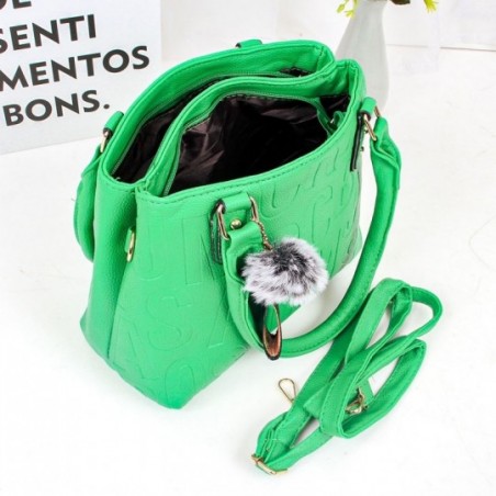 Bolsa De Ombro Feminina Com Pingente Pompom Alto Relevo Luxo - Feira da Madrugada SP