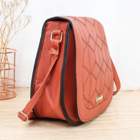 Bolsa Transversal Com Matelassê Texturizada Arredondada Feminina - Feira da Madrugada SP