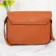 Bolsa Transversal Feminina Detalhes Em Alto Relevo - Compre Agora!