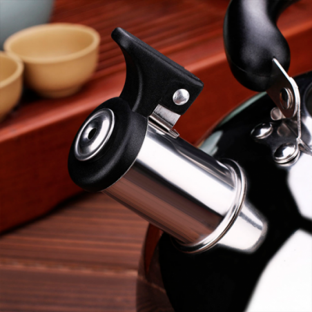 Chaleira Com Apito Em Aço Inox 2 Litros Preta Wellmix - Compre Agora!