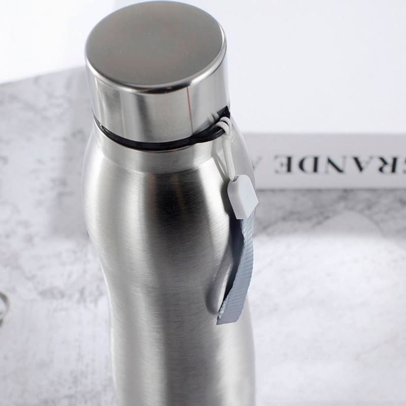 Garrafa Squeeze De Inox Com Alça Prata 700ml - Compre Agora!