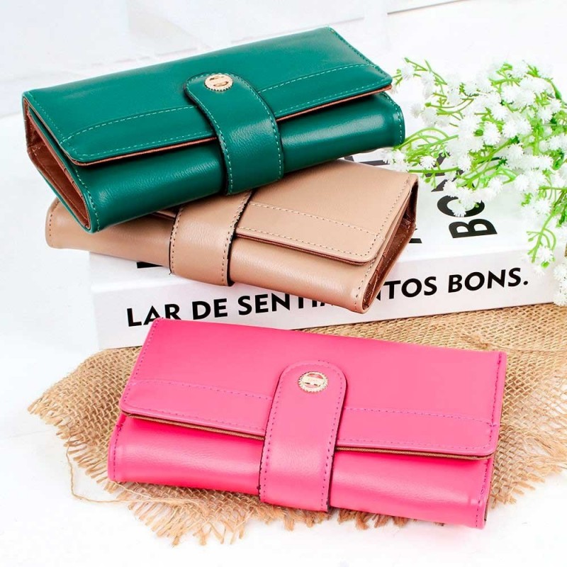 Carteira Feminina Elegante Grande Com Botão Decorativo - Compre Agora!