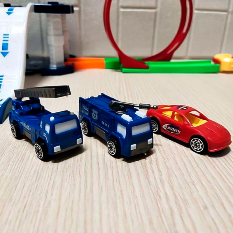 Pista Estacionamento Policial Com Looping 43 Peças Infantil - Feira Da Madrugada SP