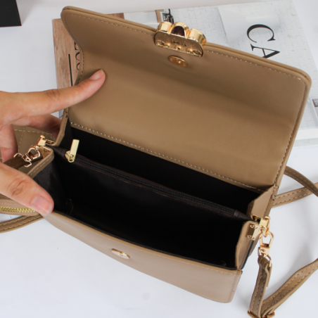 Bolsa Feminina Transversal Estilo Blogueira Com Carteira - Compre Agora!