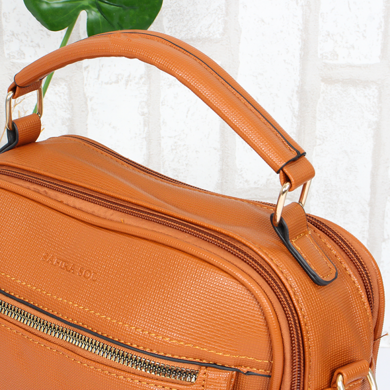 Bolsa Média Arrendondada De Mão Acolchoada Feminina - Compre Agora!