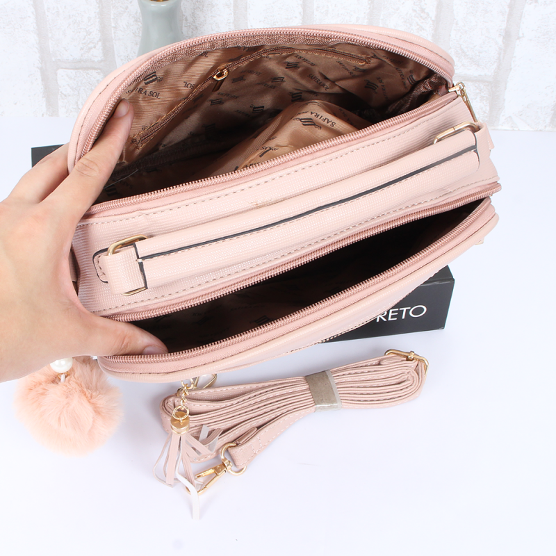 Bolsa Média Arrendondada De Mão Acolchoada Feminina - Compre Agora!