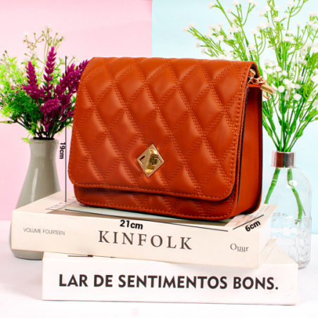Bolsa Média Alça Transversal De Corrente Fechamento Metálico - Feira Da Madrugada SP