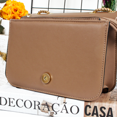 Bolsa Transversal Corrente Em Matelassê Com Botão Imantado - Feira Da Madrugada SP