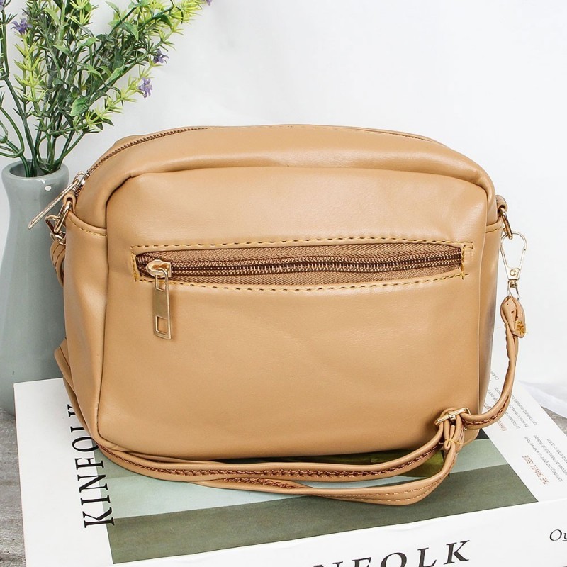 Bolsa Feminina Baú Transversal De Mão Em Matelassê