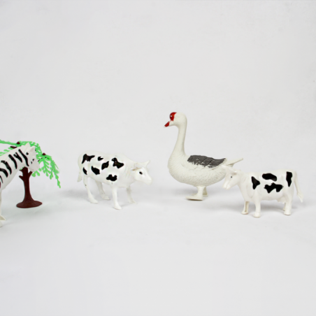 Kit Animais Da Fazenda 5 Animais E 2 Acessórios Brinquedo - Feira Da Madrugada SP
