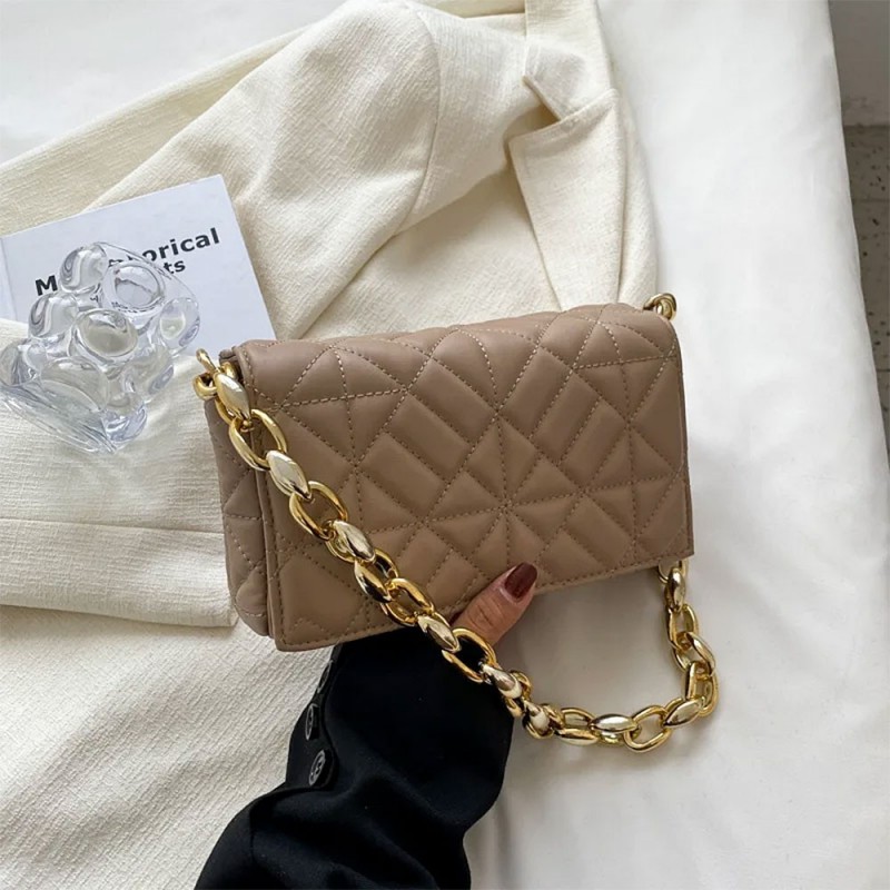 Bolsa Feminina Acolchoada Blogueira Com Alça De Corrente - Compre Agora!