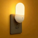 Mini Luminária Abajur De Tomada Led Quente E Frio