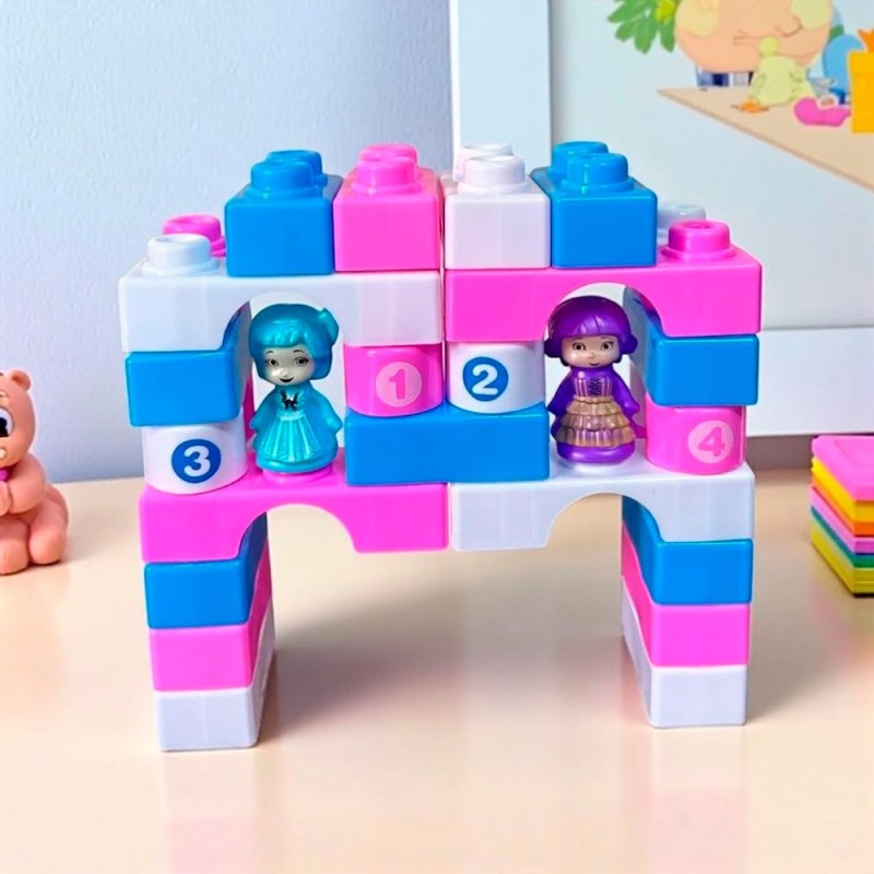 Brinquedo Blocos De Montar Blocão Infantil Princesas 29 Peças
