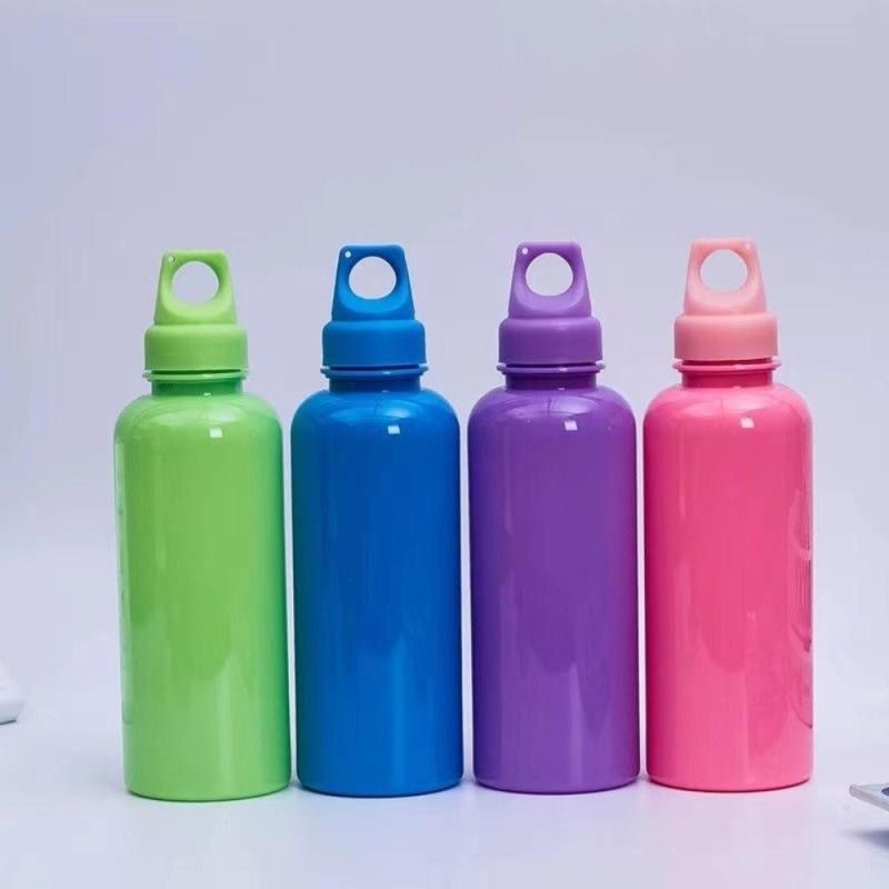 Garrafa De Água 600 ML Plástico Com Mosquetão