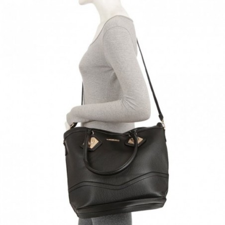 bolsa-de-ombro-com-detalhes-alto-relevo